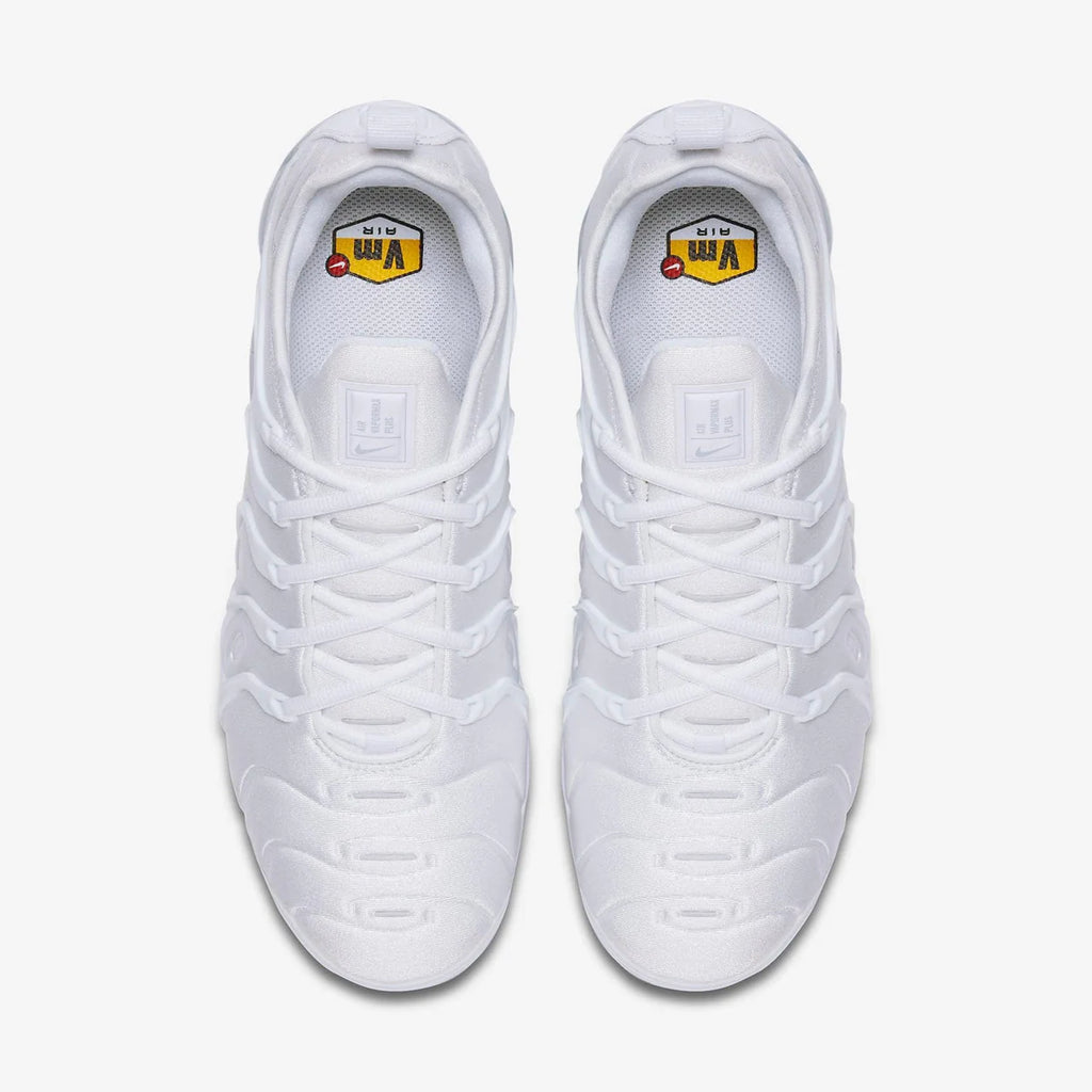 NIKE AIR VAPORMAX PLUS
WHITE