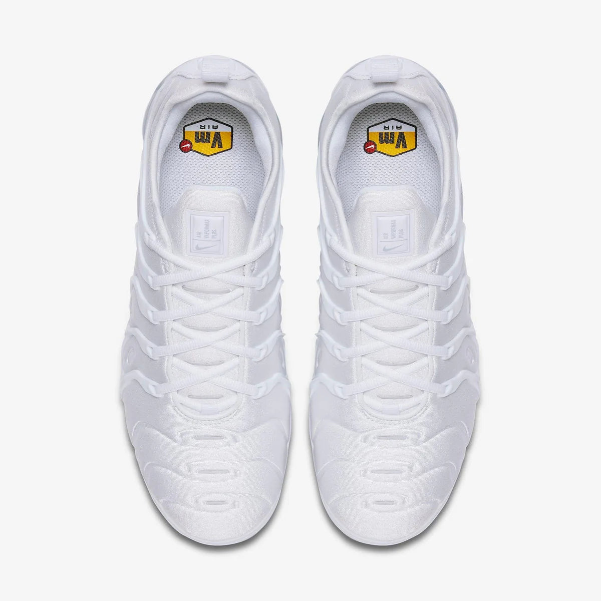 NIKE AIR VAPORMAX PLUS
WHITE