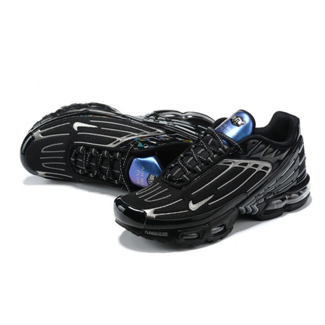 NIKE AIR MAX PLUS 3 BLACK IRIDESCENT