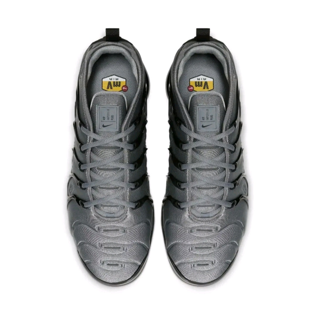 NIKE AIR VAPORMAX PLUS “GREY”