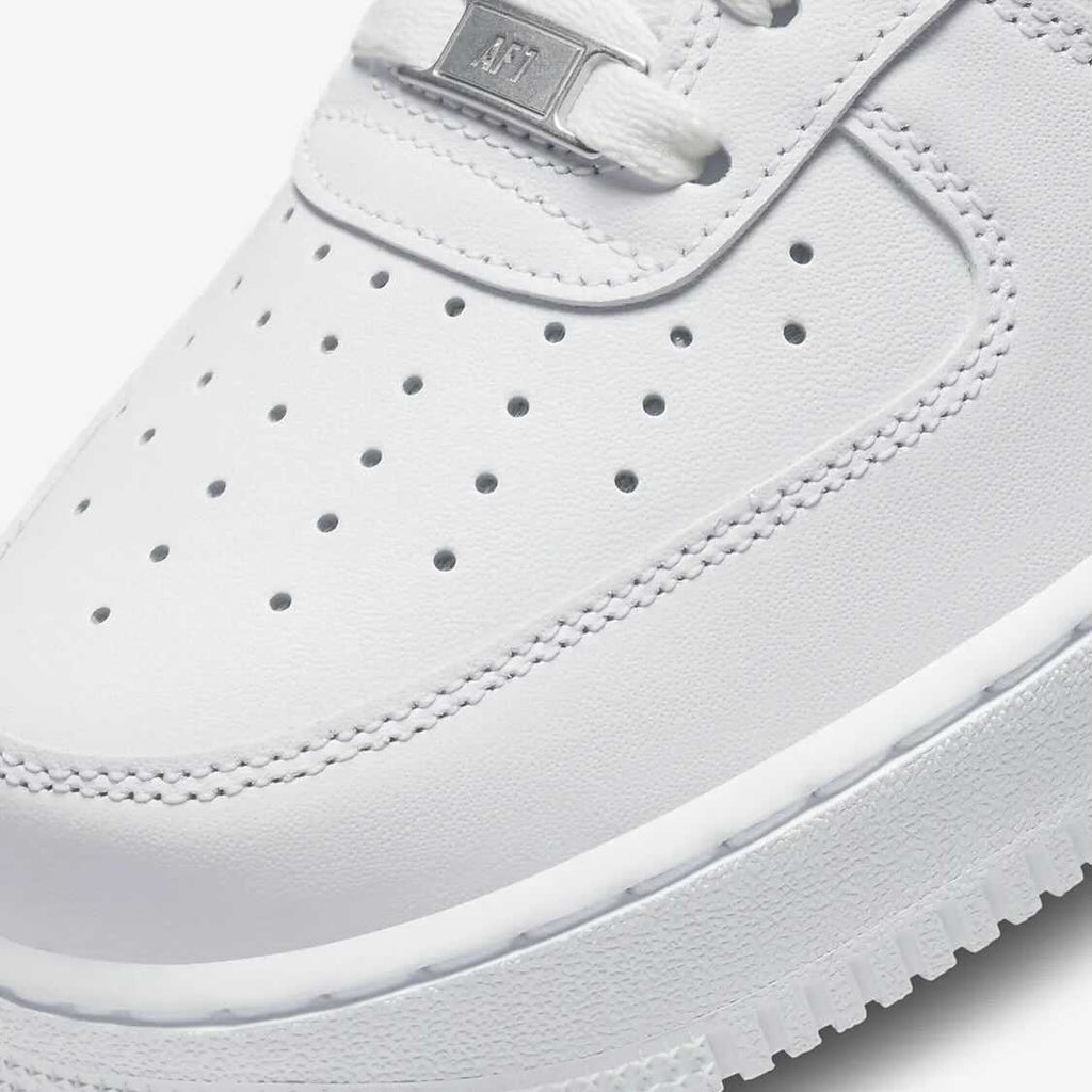 Nike Air Force 1 07’